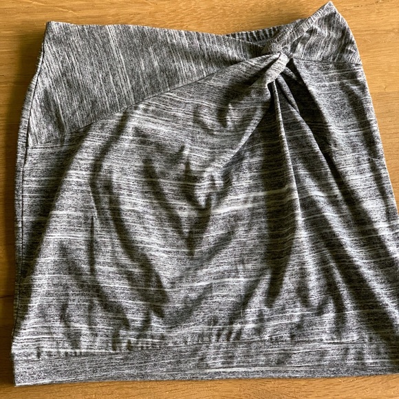 Fabletics Leona skirt, NWT - Picture 3 of 6
